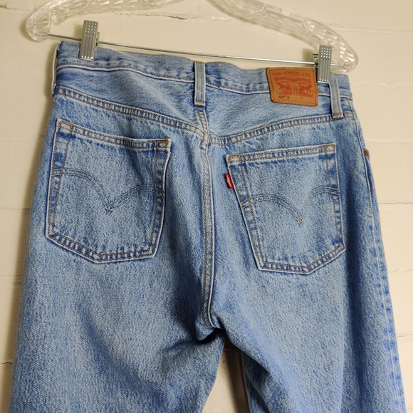 Levi's 501 Distressed Light Wash Crop Jeans - Picture 4 of 12